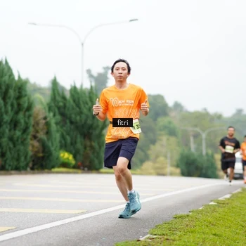 Runner Photo 8472956