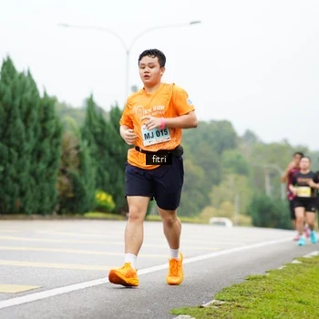 Runner Photo 8472990