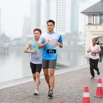 Runner Photo 8472991
