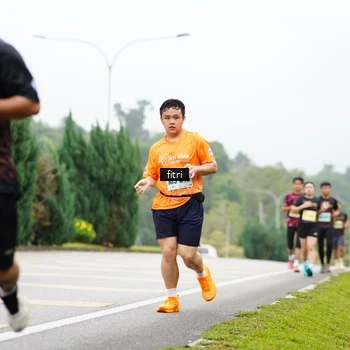 Runner Photo 8472994
