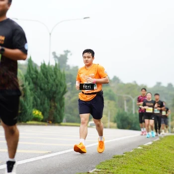 Runner Photo 8473000