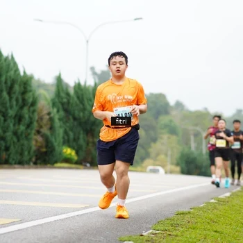 Runner Photo 8473004