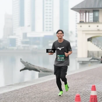 Runner Photo 8473058
