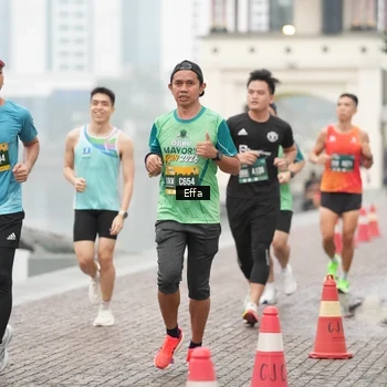 Runner Photo 8473070