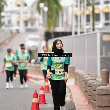Runner Photo 8473099