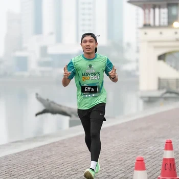 Runner Photo 8473109