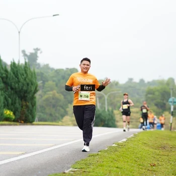Runner Photo 8473112