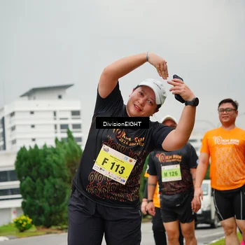 Runner Photo 8473207