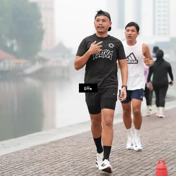 Runner Photo 8473242