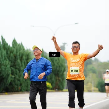 Runner Photo 8473252