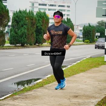 Runner Photo 8473276