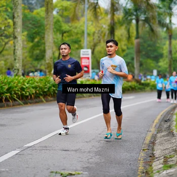 Runner Photo 8473364