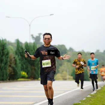 Runner Photo 8473381