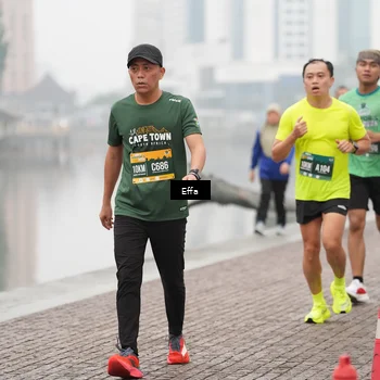 Runner Photo 8473606