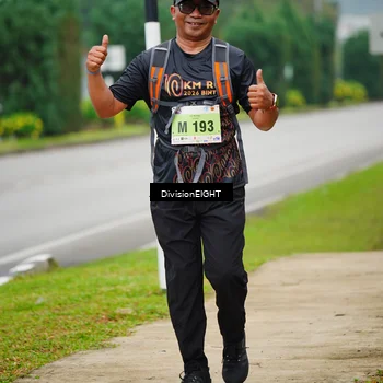 Runner Photo 8473645