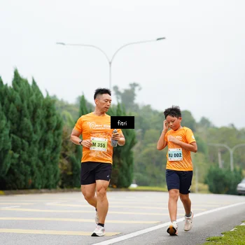 Runner Photo 8473673