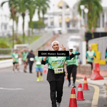 Runner Photo 8473696
