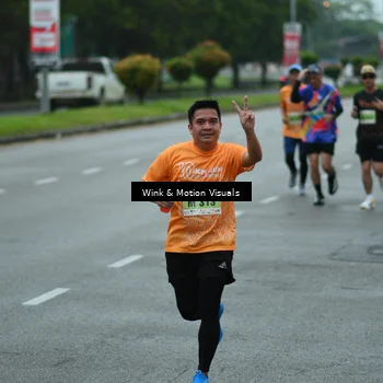 Runner Photo 8473733