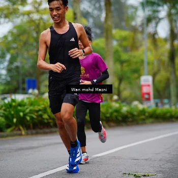 Runner Photo 8473922
