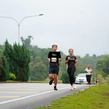 Runner Photo 8474000