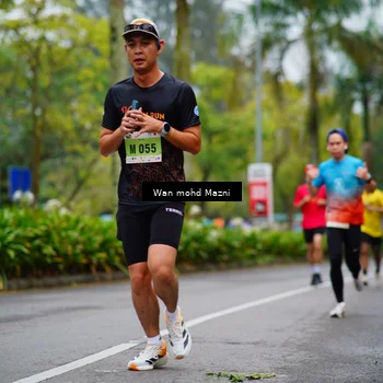 Runner Photo 8474017
