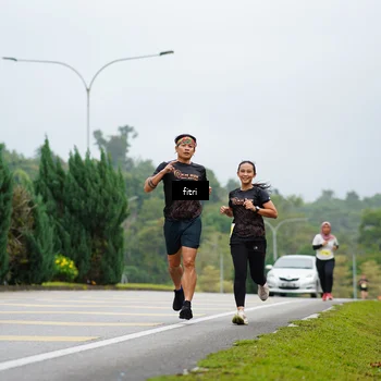 Runner Photo 8474025