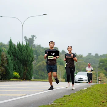 Runner Photo 8474030
