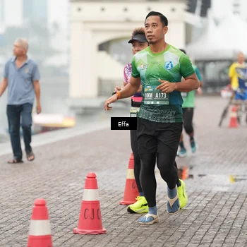 Runner Photo 8474133