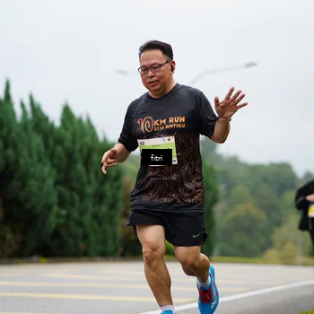 Runner Photo 8474143