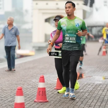 Runner Photo 8474171