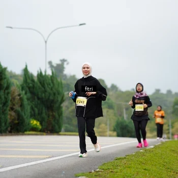 Runner Photo 8474184