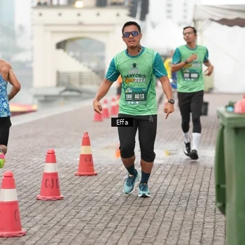 Runner Photo 8474202