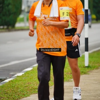 Runner Photo 8474203
