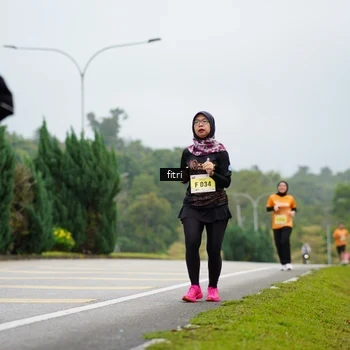 Runner Photo 8474210