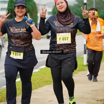 Runner Photo 8474211