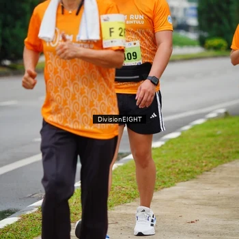Runner Photo 8474217