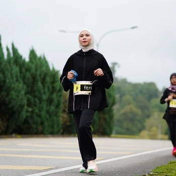 Runner Photo 8474225