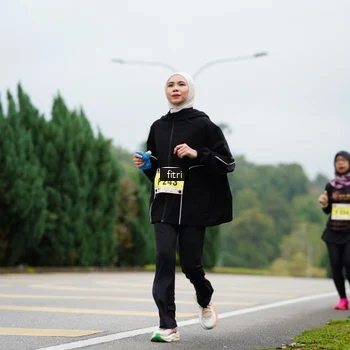 Runner Photo 8474228
