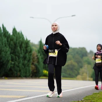 Runner Photo 8474229