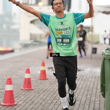 Runner Photo 8474233