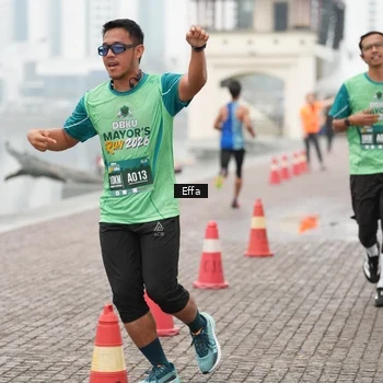 Runner Photo 8474249