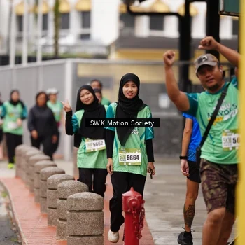 Runner Photo 8474253