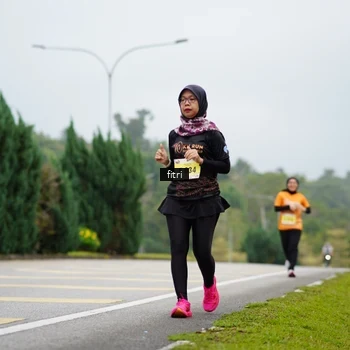 Runner Photo 8474256
