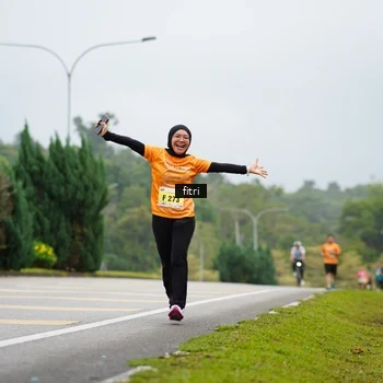 Runner Photo 8474273