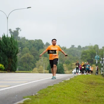 Runner Photo 8474295