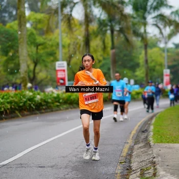 Runner Photo 8474320