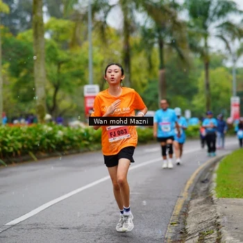 Runner Photo 8474321
