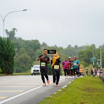 Runner Photo 8474368