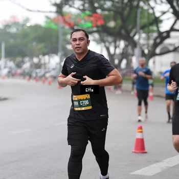 Runner Photo 8474391
