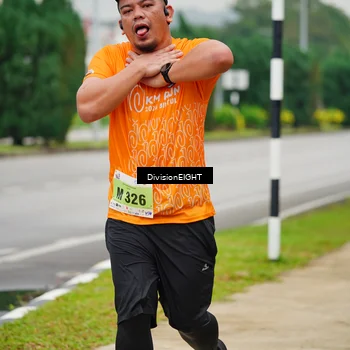 Runner Photo 8474422